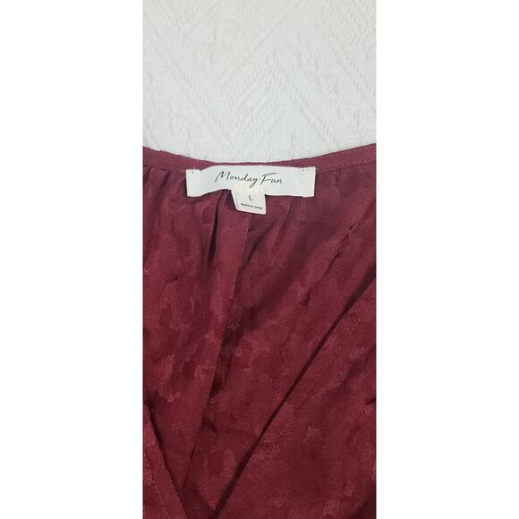 Monday Fun Stitch Fix women's burgundy blouse long sleeve drawstring Size Large - Picture 7 of 9